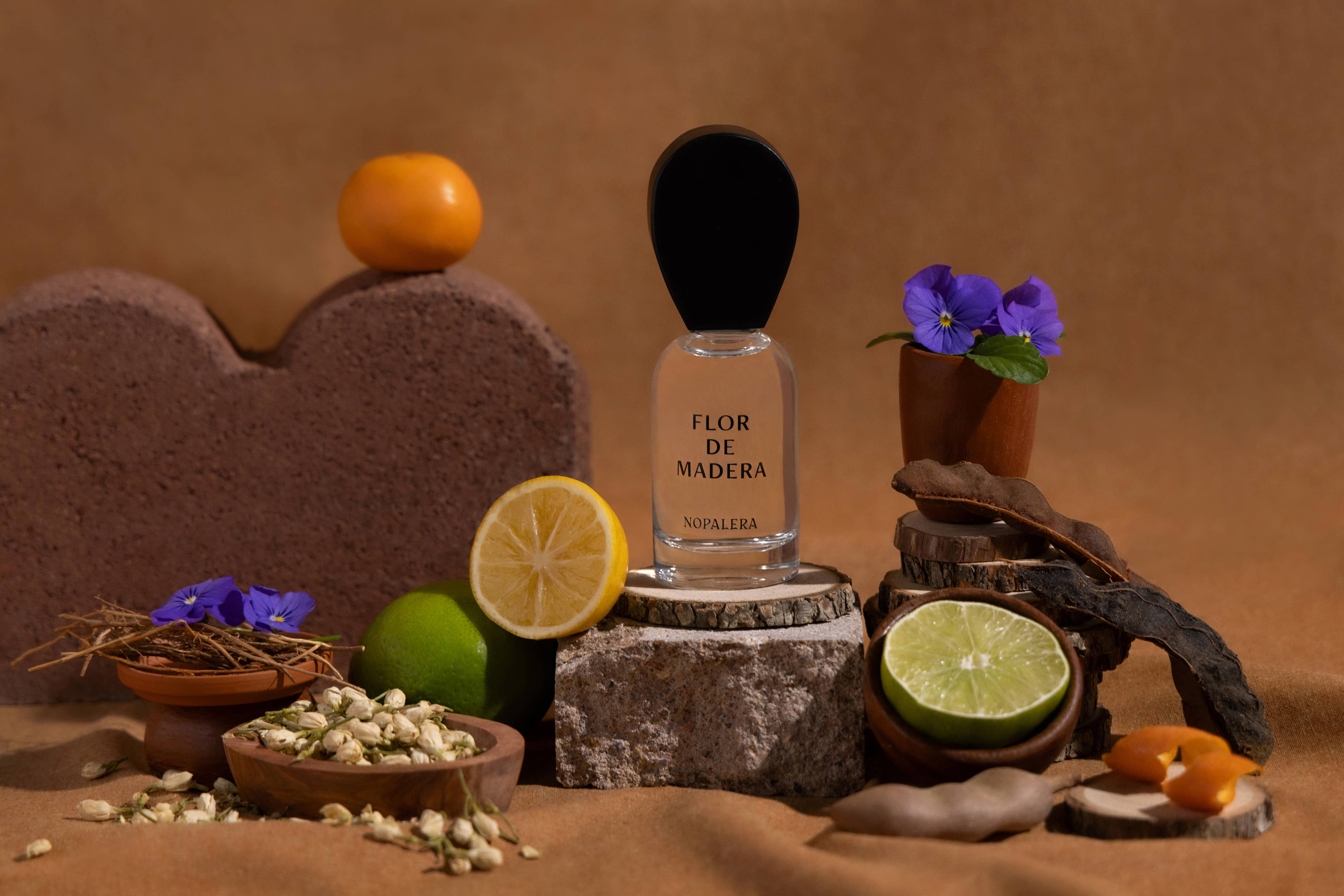 Flor de Madera Eau de Parfum - Image 2