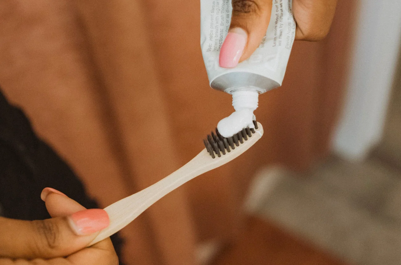 Bamboo Toothbrush with Charcoal Bristles - Image 3