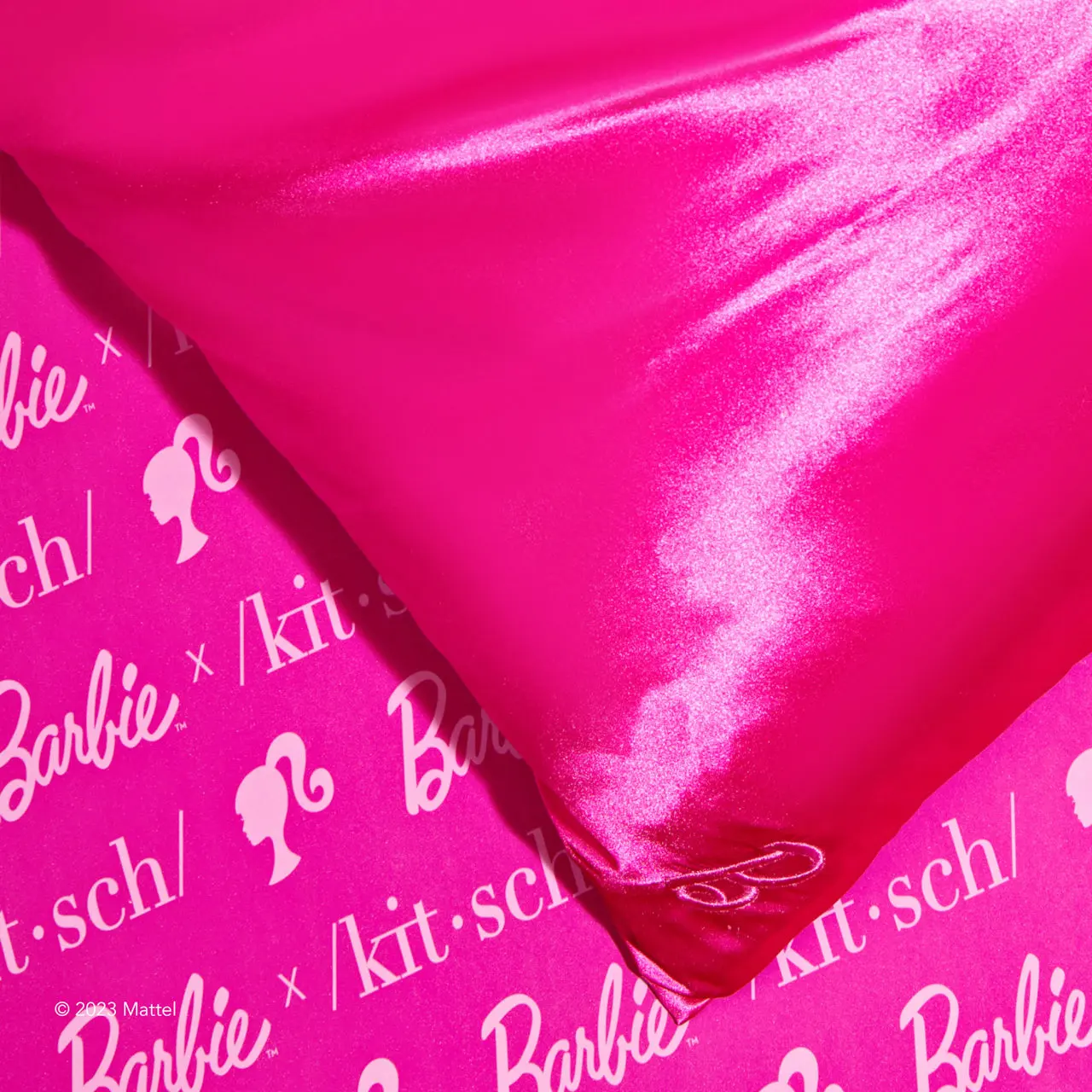 Barbie™ x Kitsch Satin Pillowcase Barbie™  Pink - Standard/Queen Size - Image 4