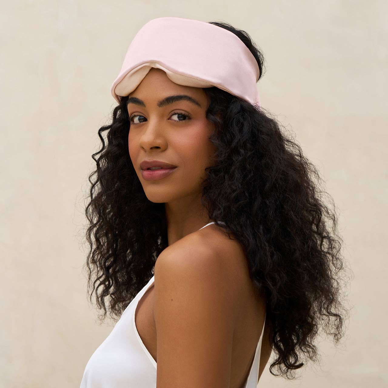Contour Pillow Eye Mask - Image 2