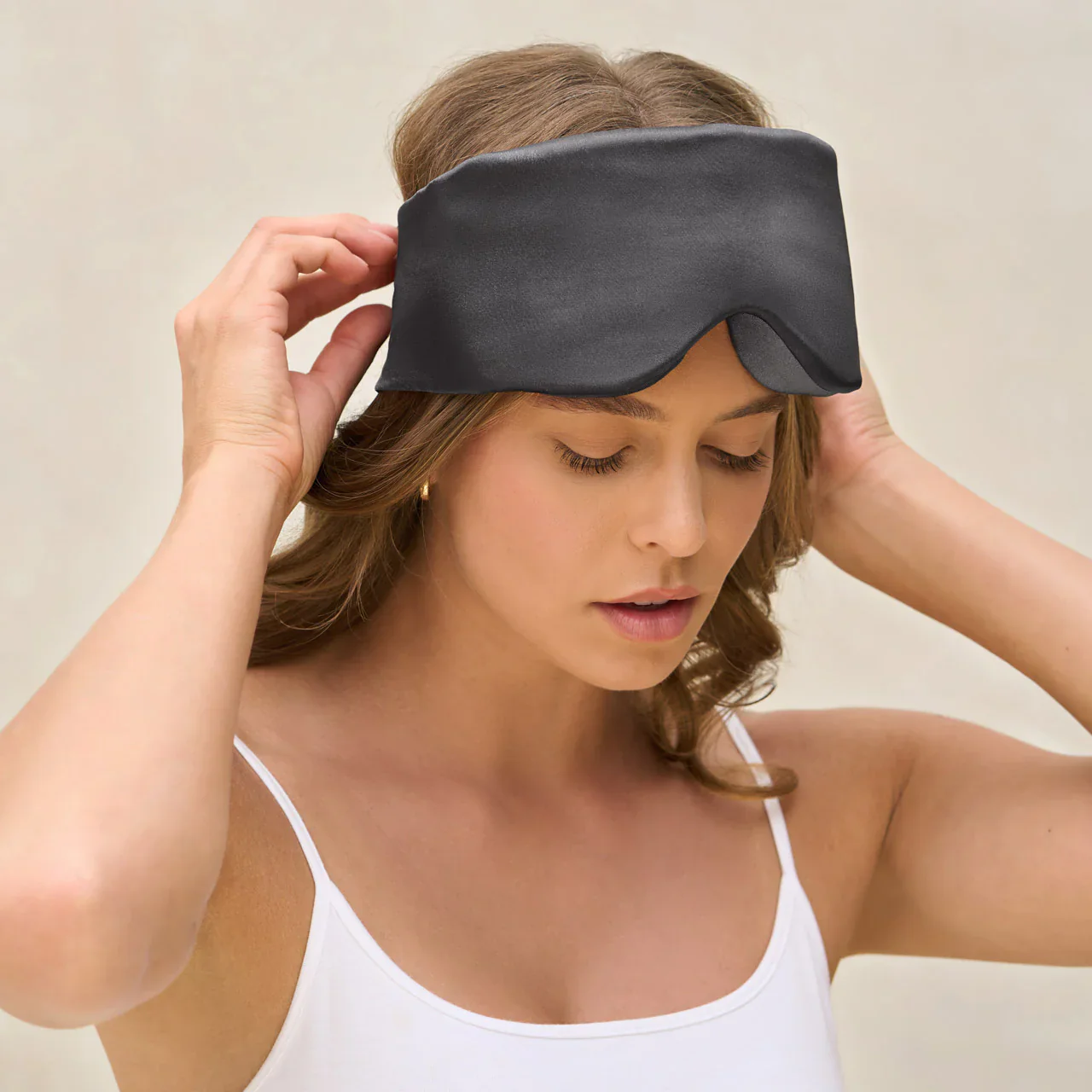 Contour Pillow Eye Mask - Image 8