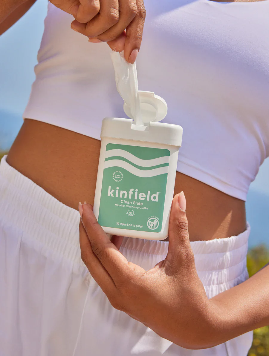 Clean Slate Micellar Cleansing Cloths - Image 3