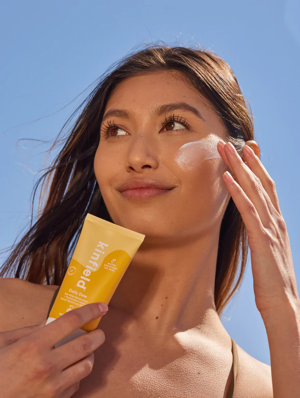 Daily Dew SPF 35 Hydrating Face Sunscreen - Image 4