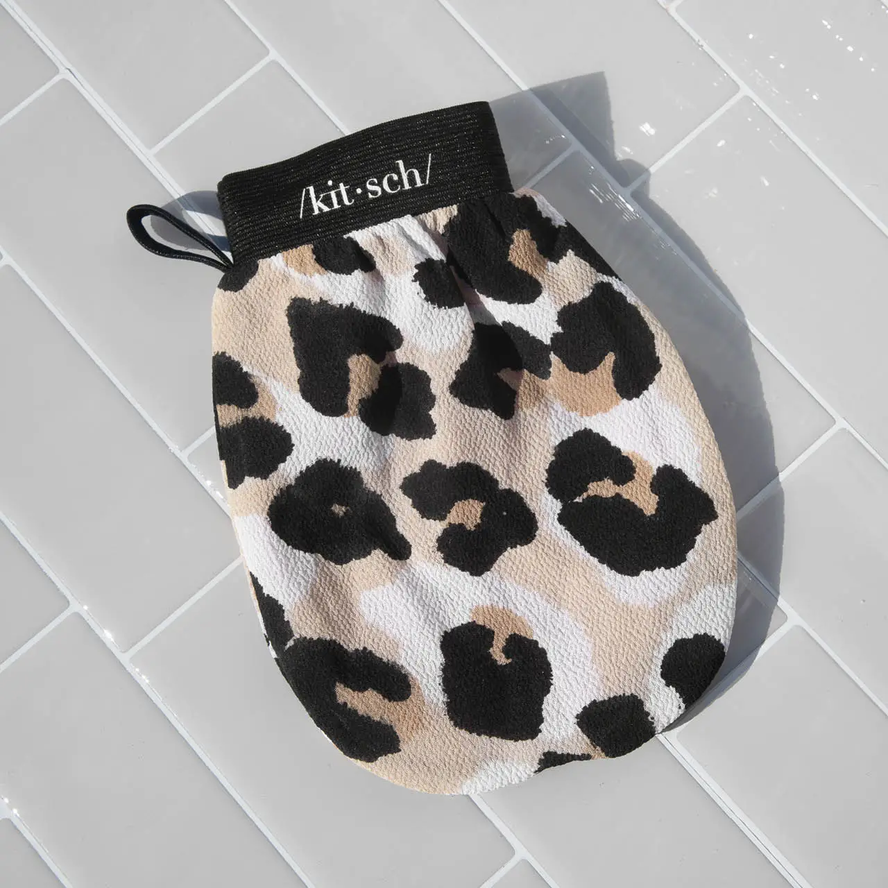 Eco-Friendly Exfoliating Glove - Image 2