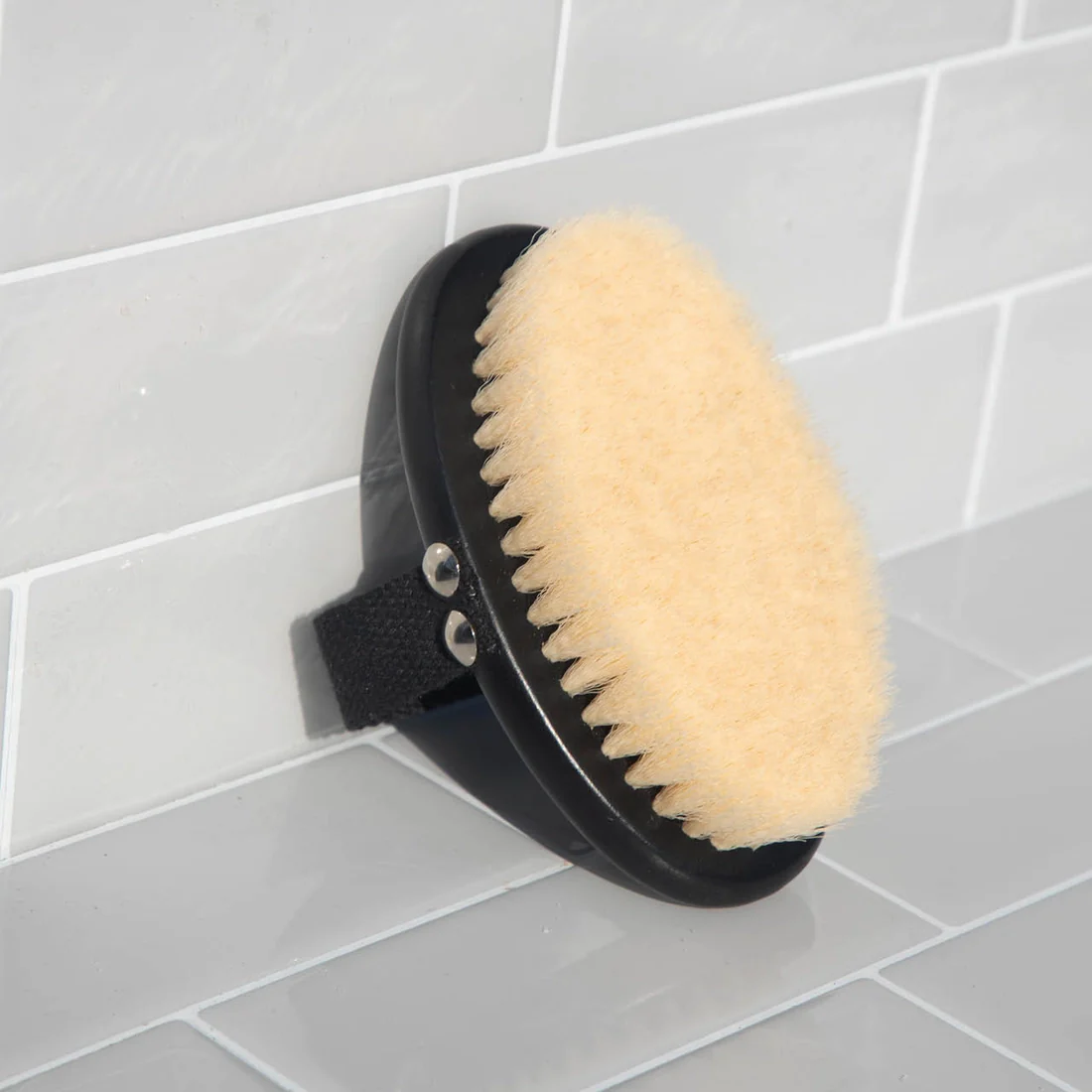 Exfoliating Body Dry Brush - Image 4