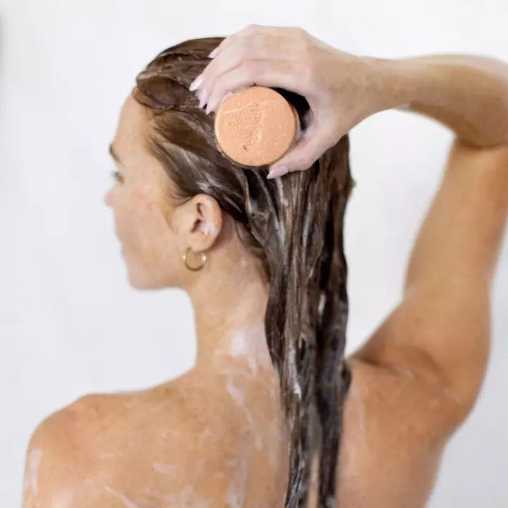 Hydrating Shea Butter Solid Conditioner - Image 2