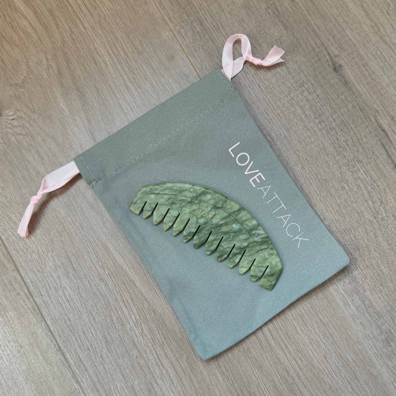 Jade Scalp Gua Sha - Image 3