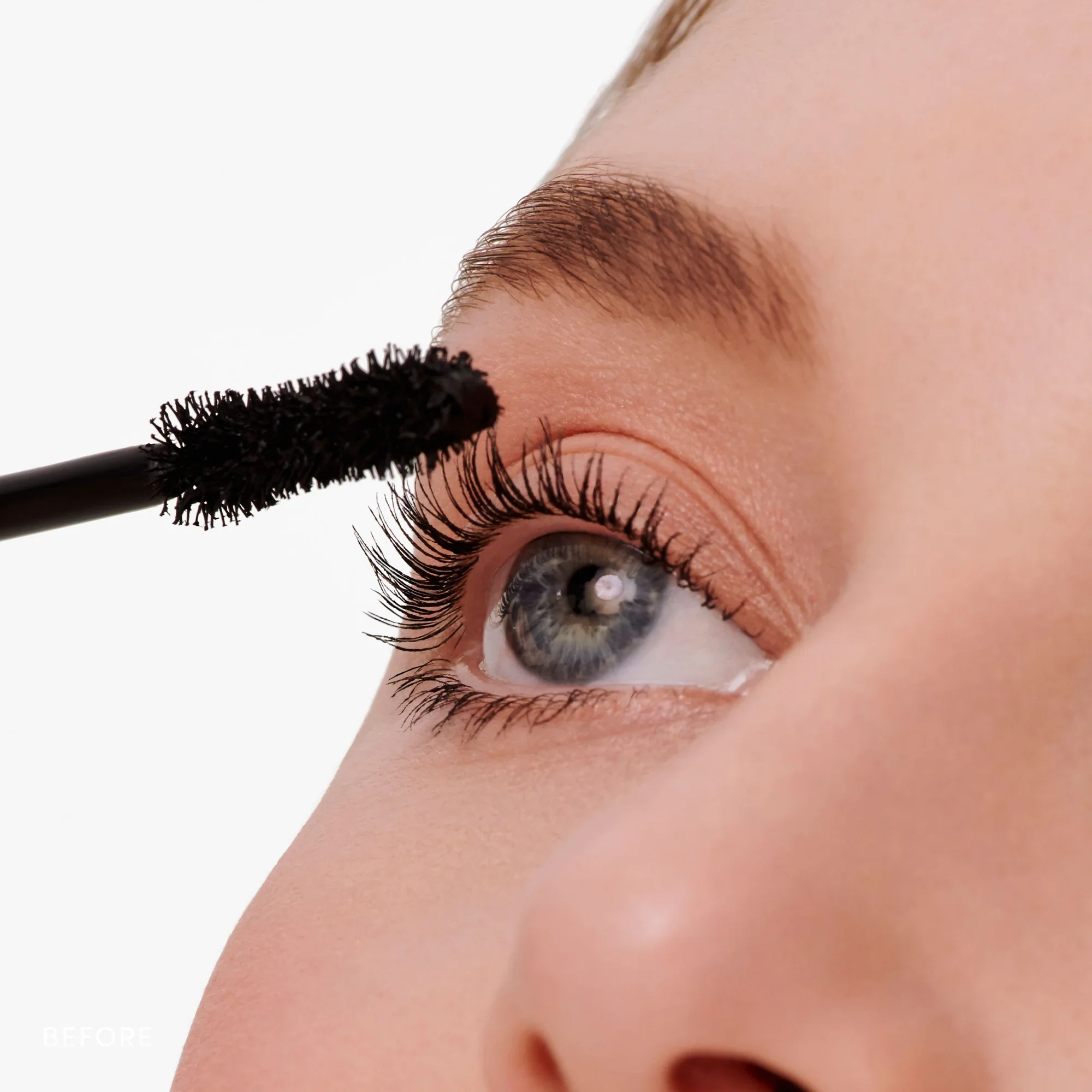 Beyond Lash™ Volumizing Mascara - Image 2