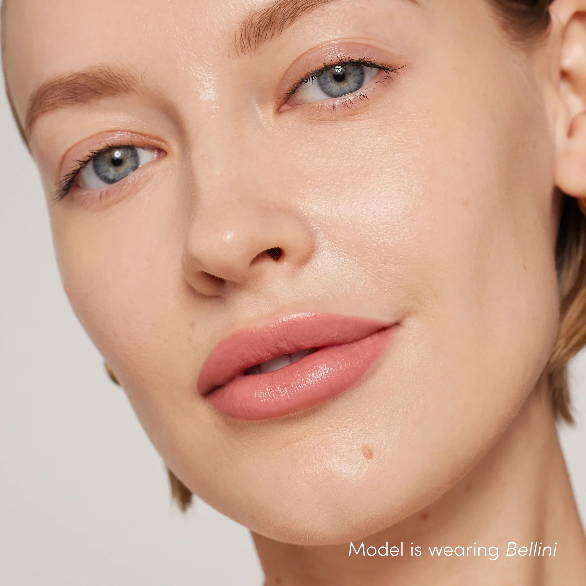 ColorLuxe Hydrating Cream Lipstick - Image 18