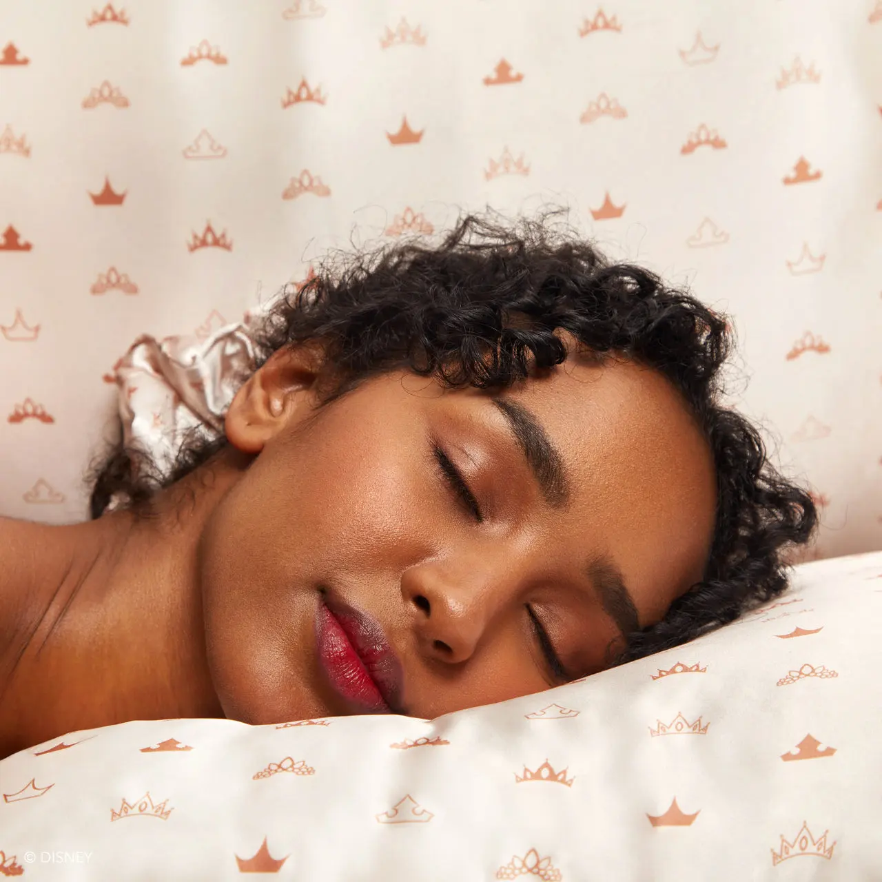 Kitsch & Disney Satin Pillowcase - Image 3