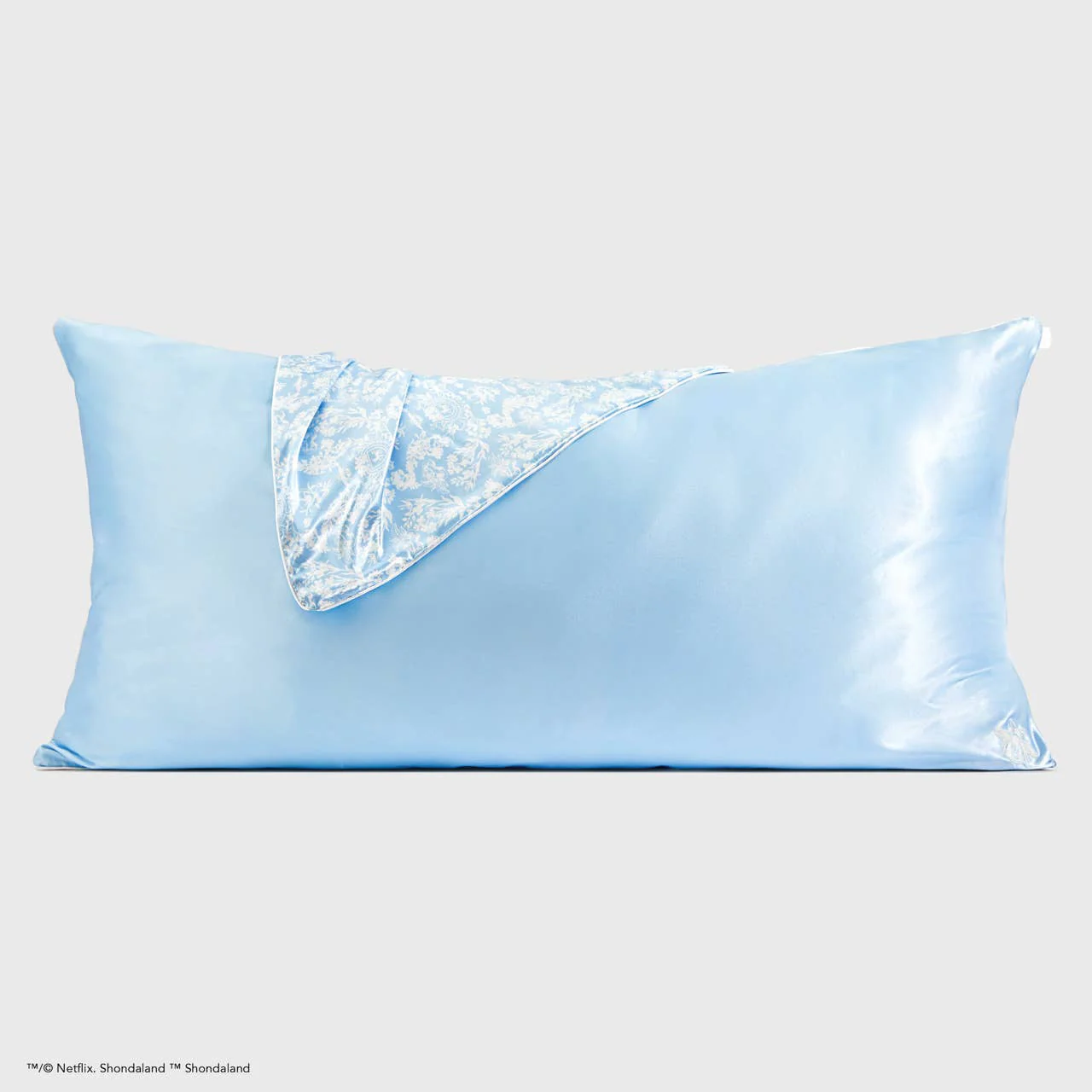 Kitsch x Bridgerton King Satin Pillowcase / Toile De Blue - Image 4