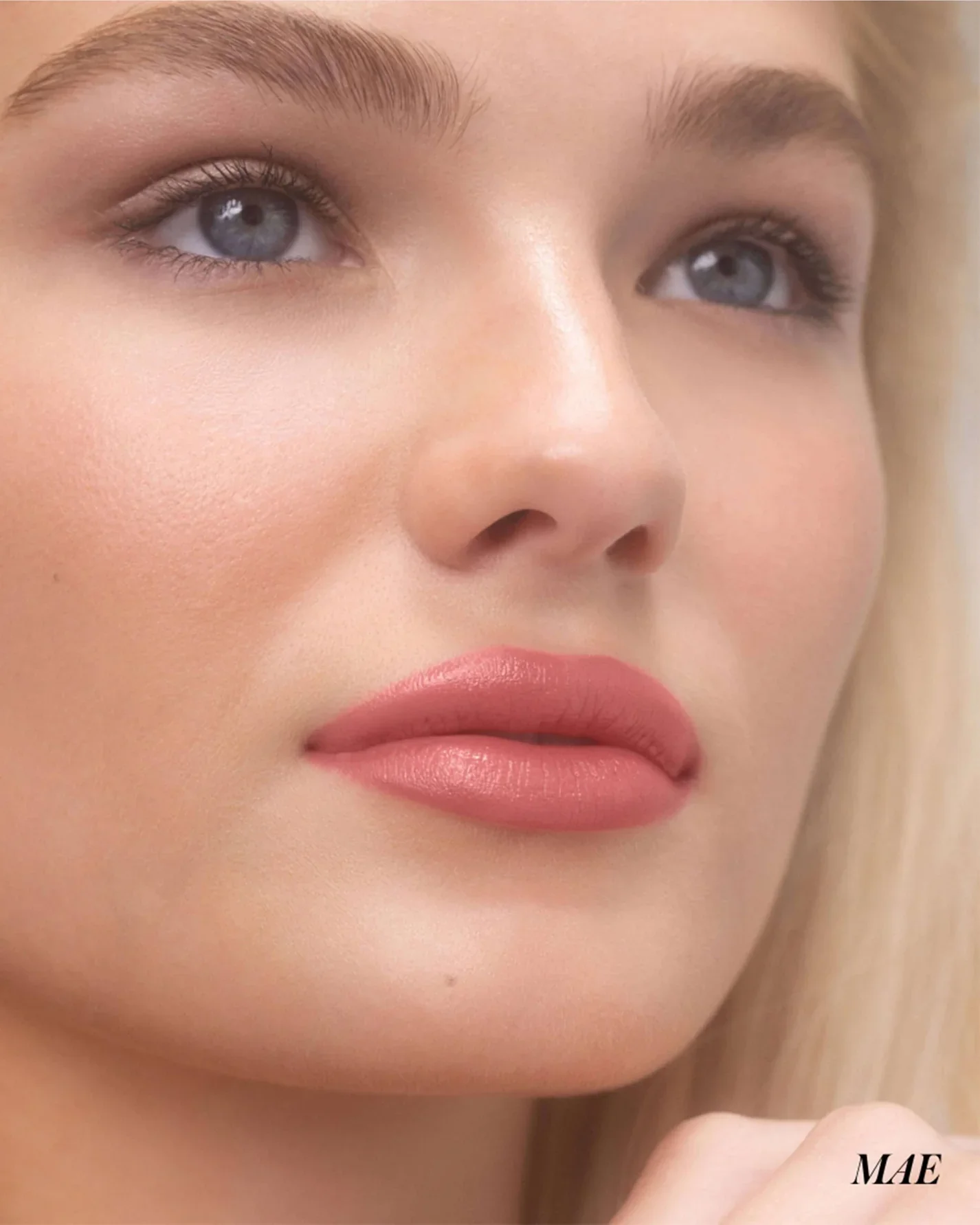 Legendary Serum Lipstick - Image 45