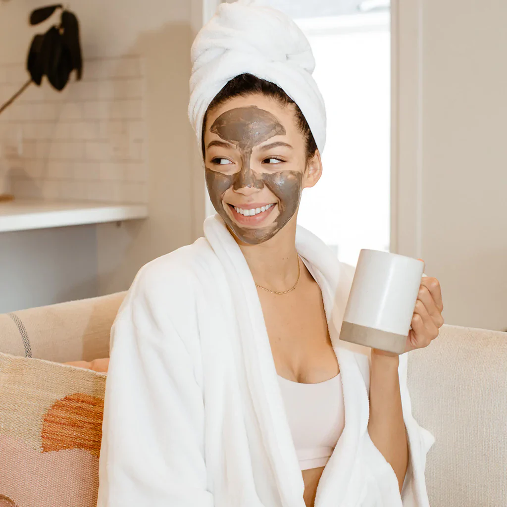 Love+Charcoal Masque - Image 3