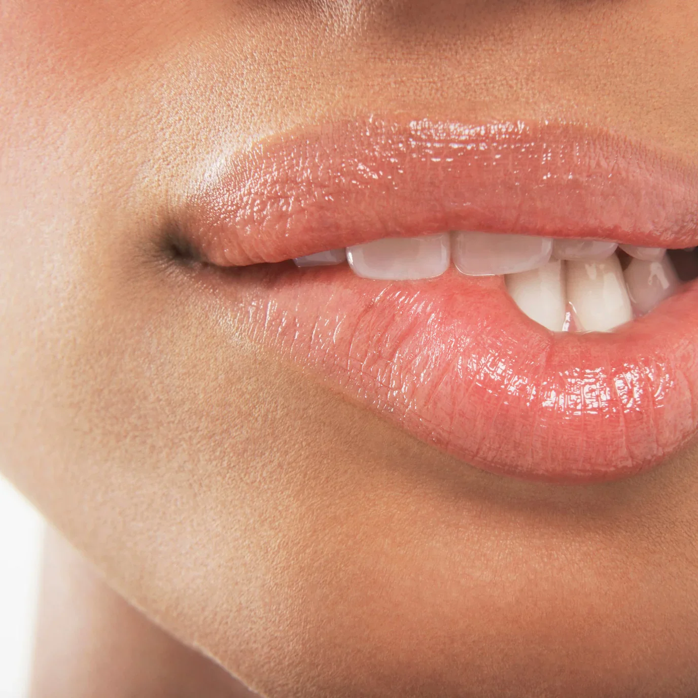 Luxury Lip Oil - Image 6