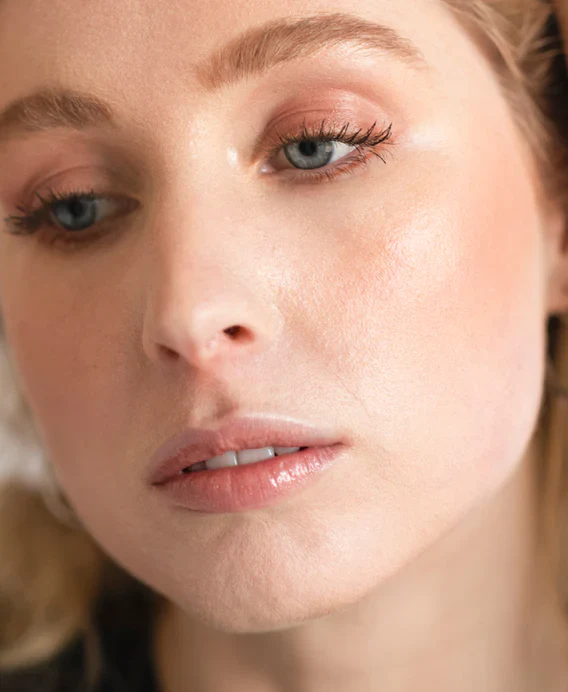 Natural Almond Mascara - Image 15