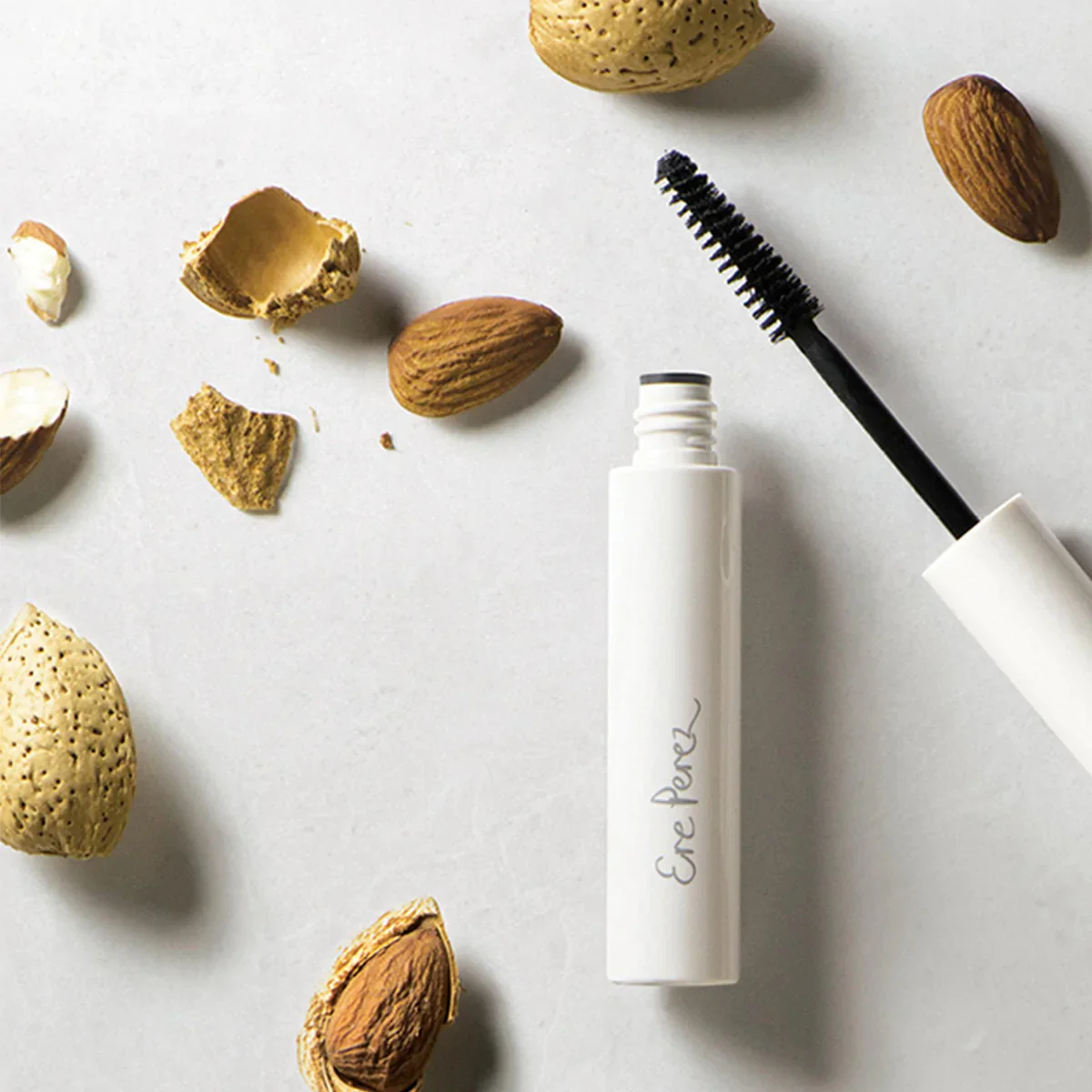 Natural Almond Mascara - Image 6