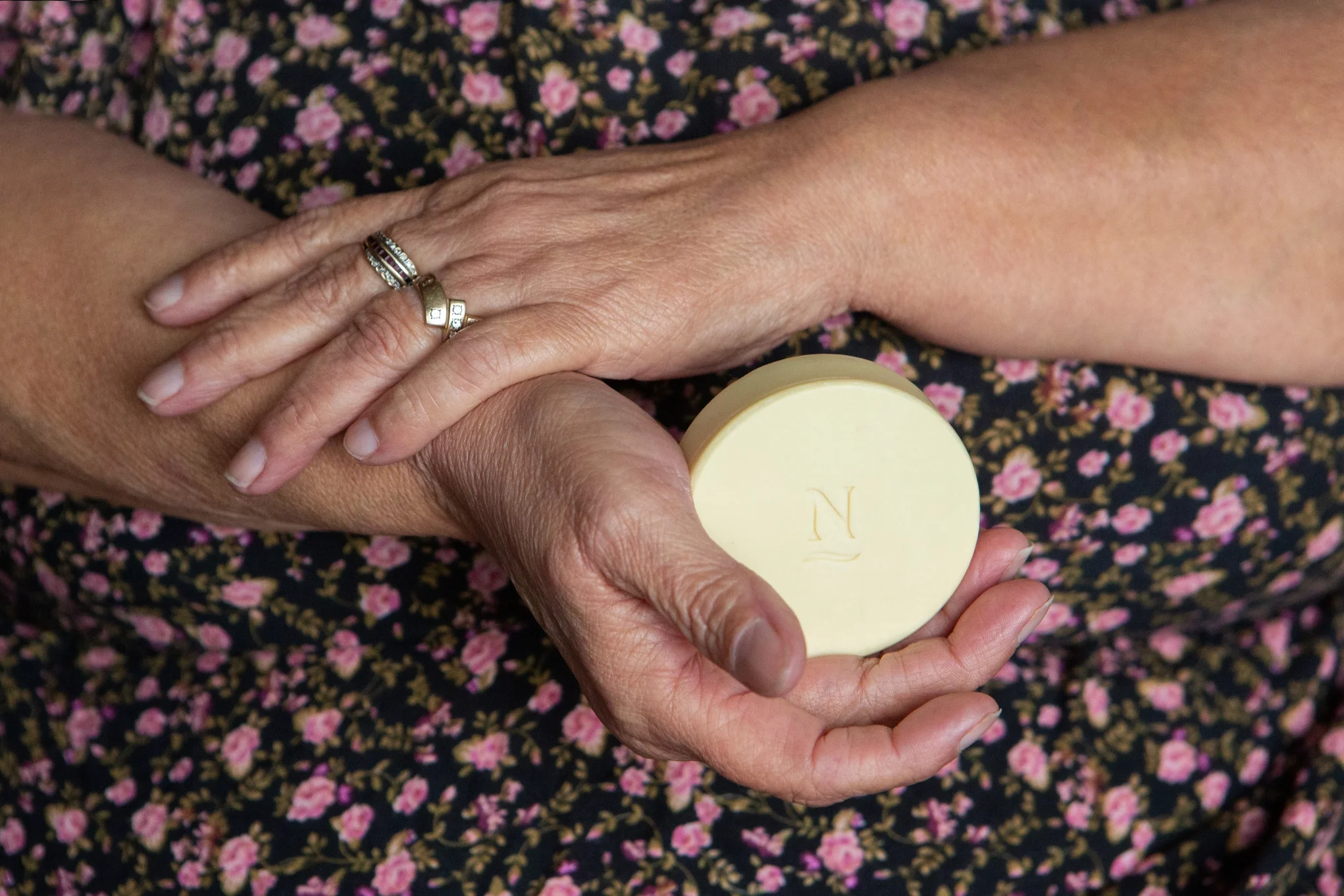 Original Moisturizing Botanical Body Lotion Bar - Image 4