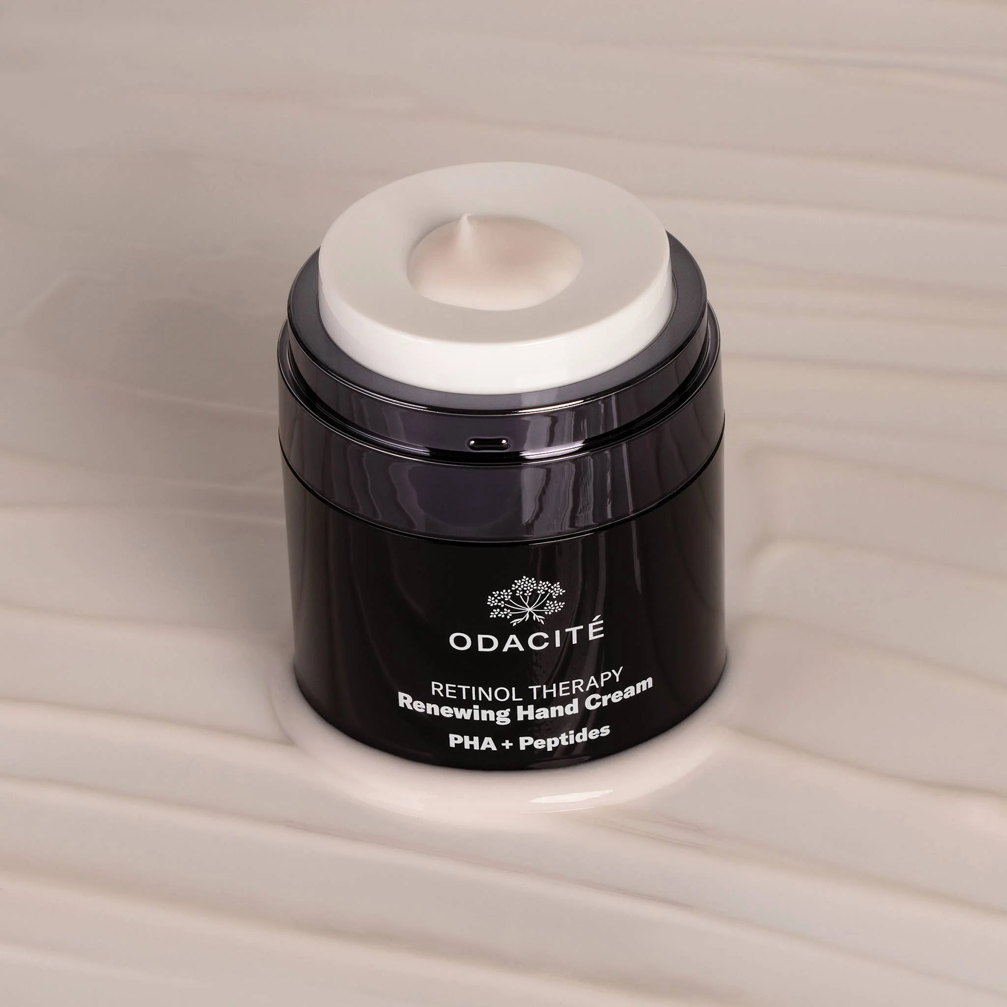Retinol Therapy Renewing Hand Cream - Image 4