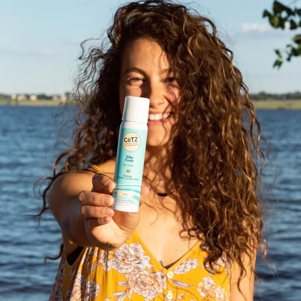Silky Foam Weightless Mineral SPF 35 - Image 3
