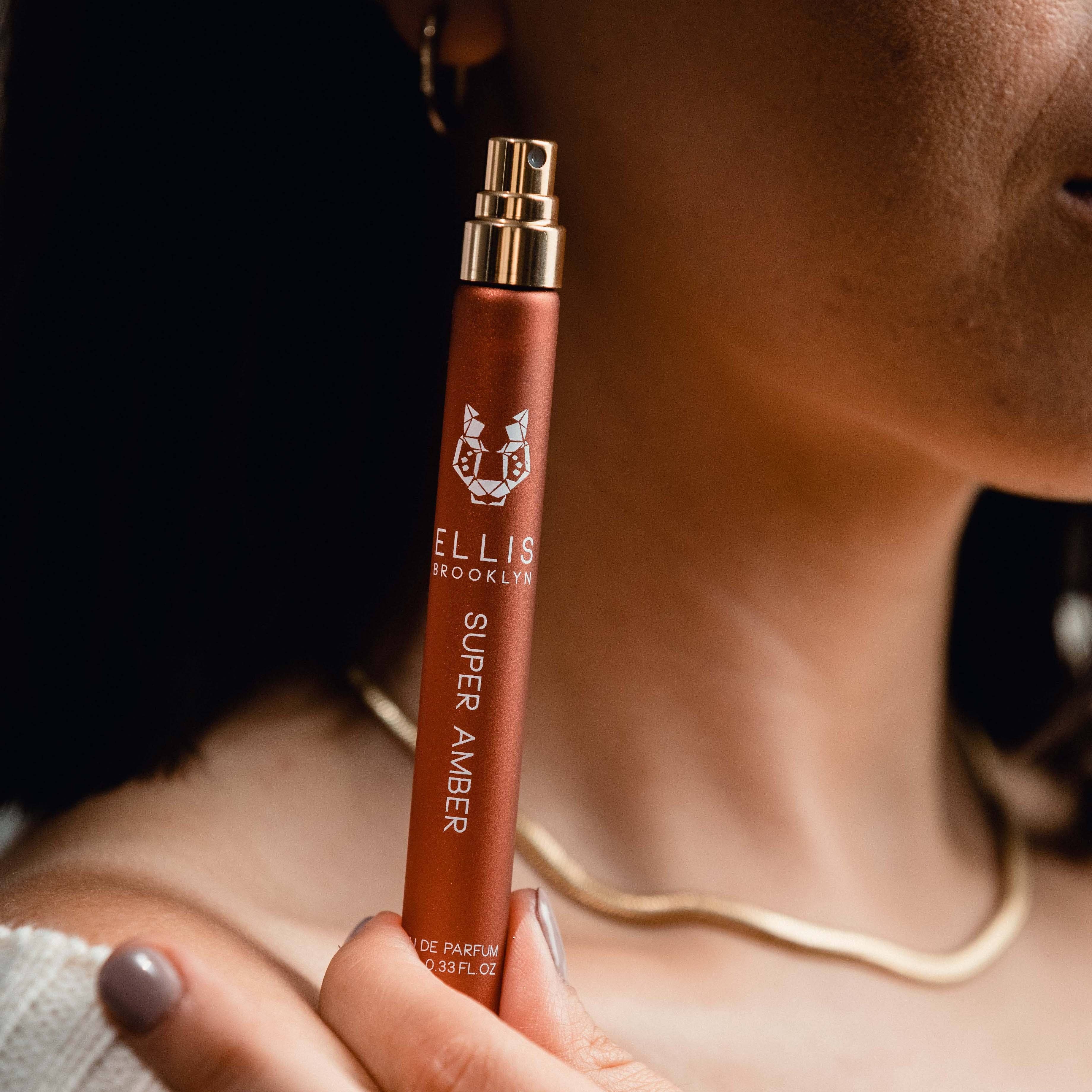 SUPER AMBER Eau De Parfum Travel Spray - Image 2
