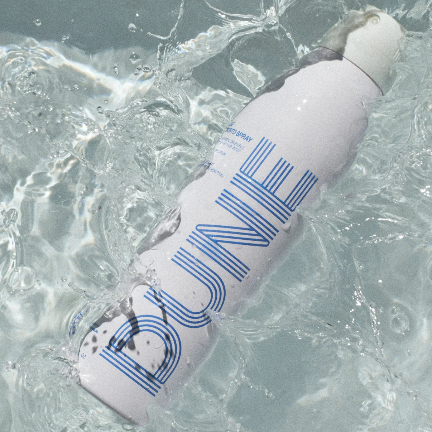 The Sporto Spray Broad Spectrum SPF 50 - Image 4