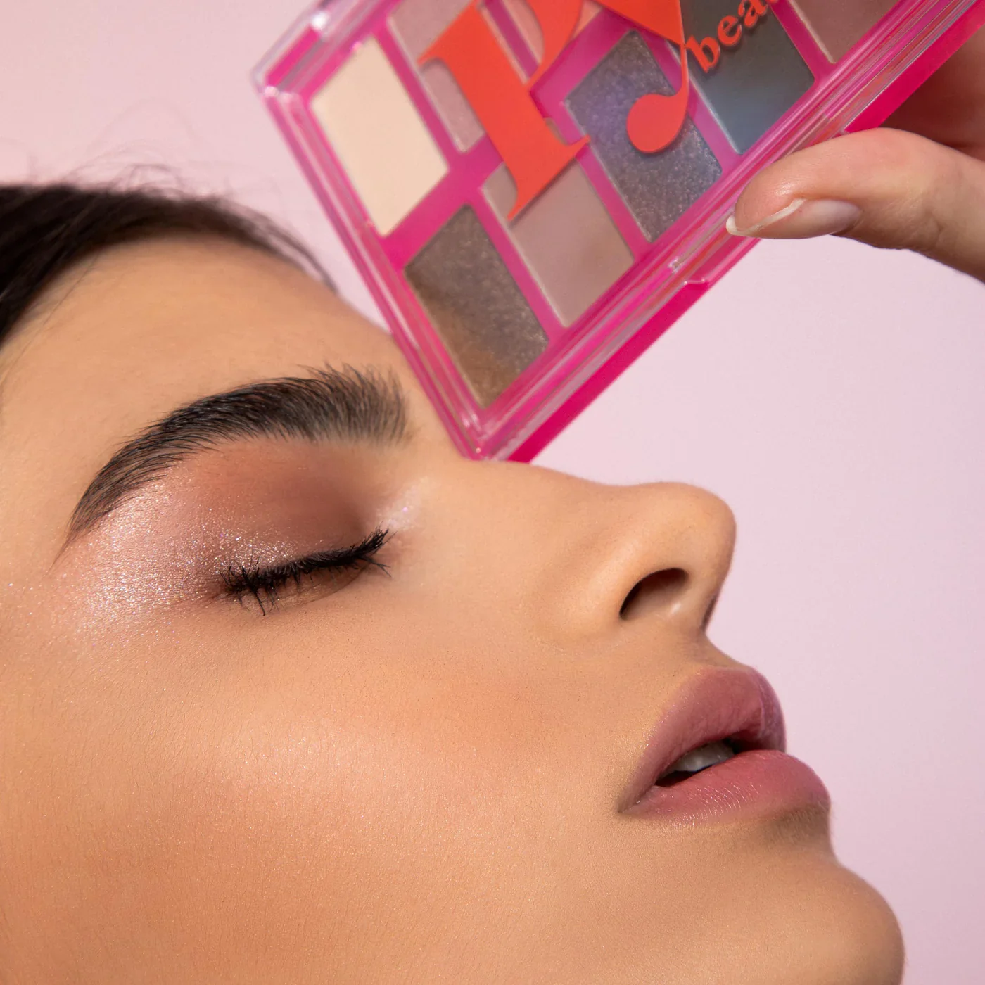 The Upcycle Eyeshadow Palette - Cool Crew Nude - Image 3